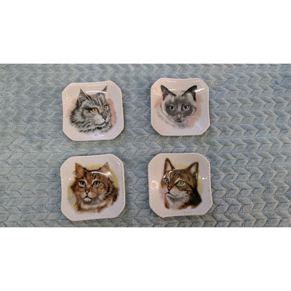 4 VTG 1970s Chadwick Miller Porcelain Small Cat Plates Cat Approximately 4"